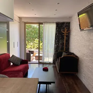 Studio Tout Confort Au Calme Avec Jardin Proche Cannes Le Cannet